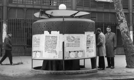 Esoteric subcultures … a urinal at Les Halles, 1969, which appears in Les Tasses. 