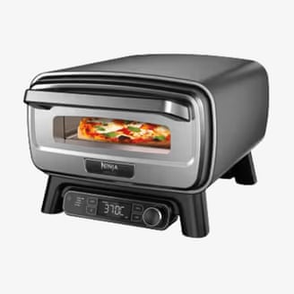 Ninja Artisan electric outdoor pizza oven & air fryer MO201UK.