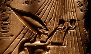 Part of a Balustrade depicting the aten (sun), Akhenaten and the royal family.