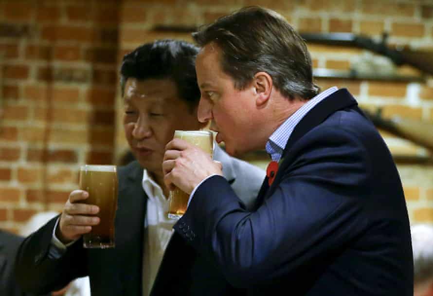 Cameron drinks a pint with Xi near Chequers