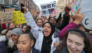 Thousands of Dublin students march from St Stephen’s Green to Leinster House