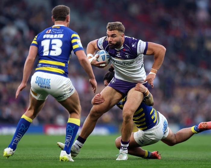 Super League Grand Final: Warrington Wolves v Wakefield Trinity – live