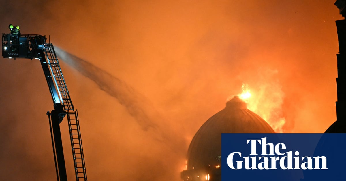Fire near Glasgow Central station causes major rail disruption