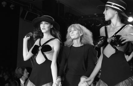Sonia Rykiel with models on the catwalk in 1980.