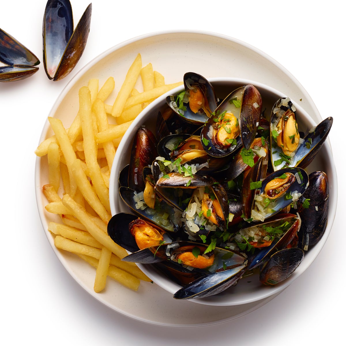 How To Cook Moules Mariniere Recipe Food The Guardian How To Cook Moules Mariniere Recipe Food The Guardian