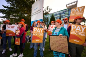 'Pay restoration for doctors'