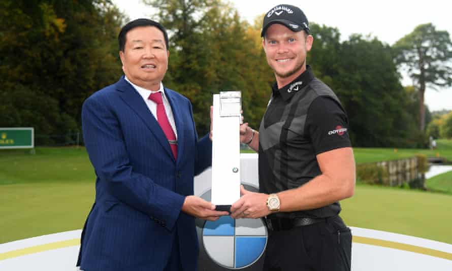 Yan Bin at Wentworth with BMW PGA Championship winner Danny Willett in 2019.