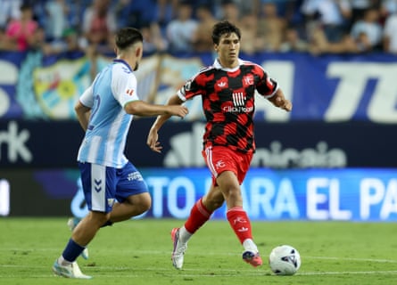 Gonzalo García in pre-season action for Fulham.
