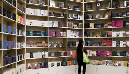 Browsing Spanish-language books at the International Book Fair in Guadalajara, Mexico, last week: a delegation of English-speaking authors from the UK were the guests of honour this year.