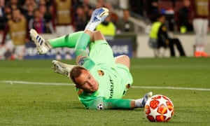 A strong right hand from Barcelona’s Marc-Andre ter Stegen denies Liverpool’s Mo Salah.