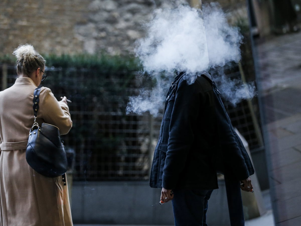 The Great Vape Debate Are E Cigarettes Saving Smokers Or Creating New Addicts E Cigarettes The Guardian