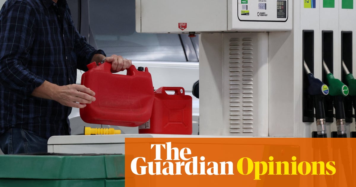 Pointing fingers at Australia’s petrol ‘panic buyers’ only fuels demand – and hides who really is to blame | Tarryn Phillips, Danielle Couch and Carmen Vargas