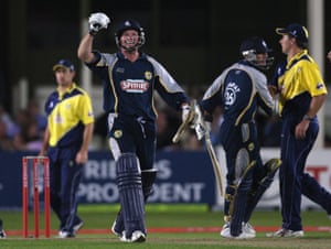 Stevens celebrates the winning runs against Gloucestershire Gladiators in the T20 Cup final in 2007.