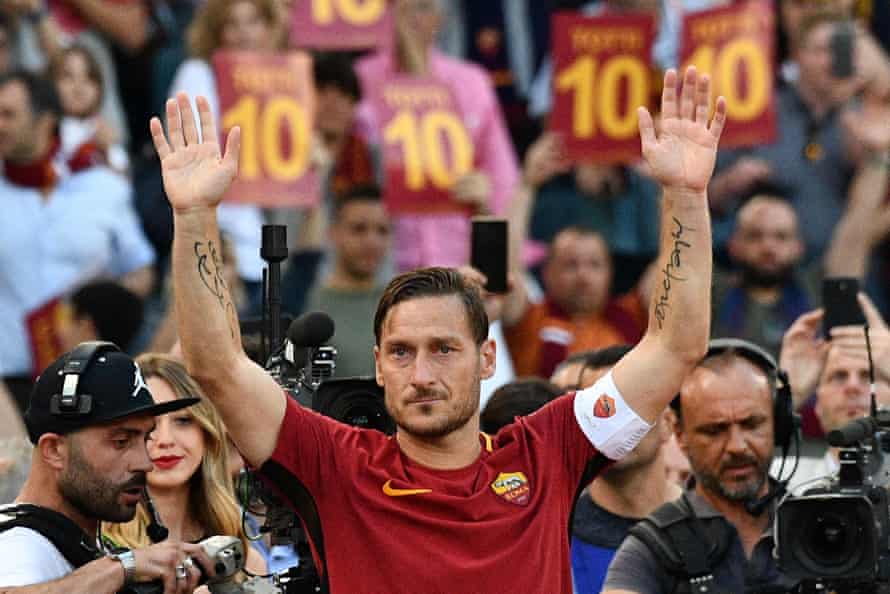 Francesco Totti says goodbye.