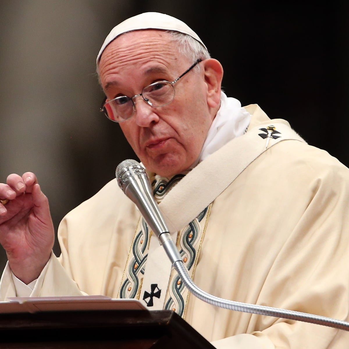 Pope Francis Encourages Mothers To Breastfeed In Sistine