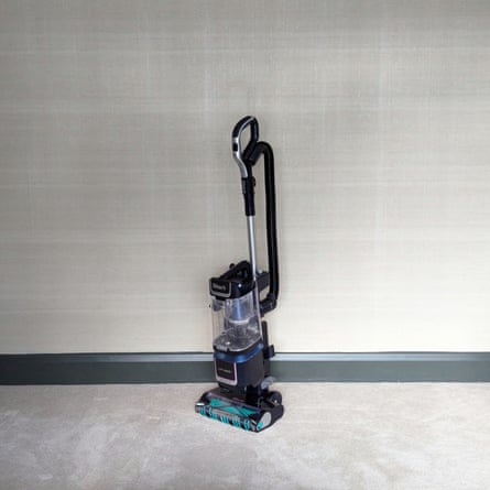 Shark Detect Lift-Away XL LA790UKT Upright Bagless Vacuum Cleaner