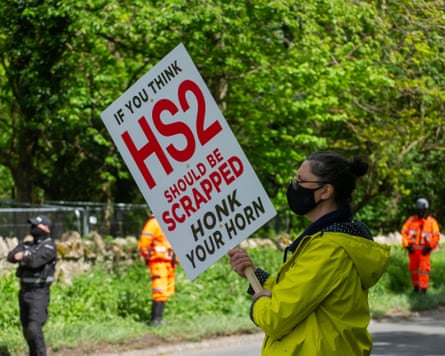 If you think HS2 should be scrapped honk your horn