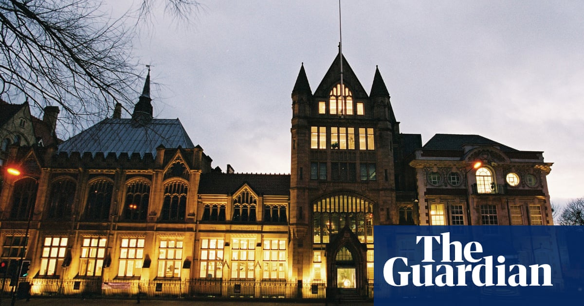 Manchester Museum to return artefacts to Indigenous Australians