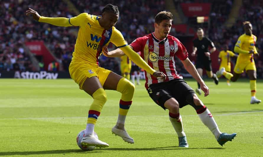Armando Broja (right) failed to make his presence felt in a substitute appearance for out-of-form Southampton.