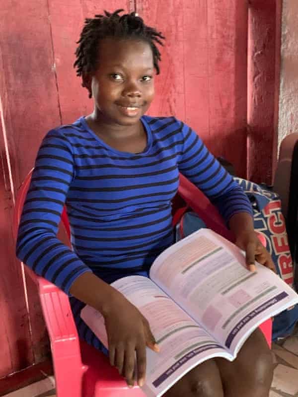 During lockdown Mabinty Mambu has recorded radio lessons and speaks on local radio about early pregnancy and keeping communities safe.