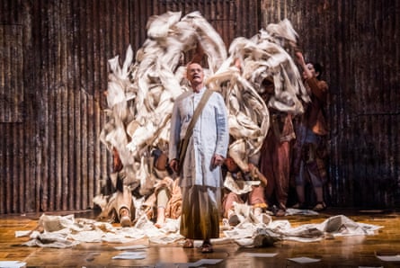 Toby Spence as Gandhi in Satyagraha at the Coliseum.