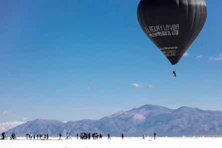 Tomás Saraceno and Aerocene’s record-breaking 2020 flight.