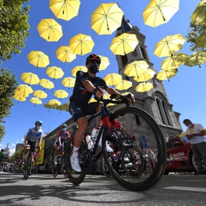 Jonathan Castroviejo of INEOS Grenadiers makes his way to the start of Stage 5 from Gap to Privas.