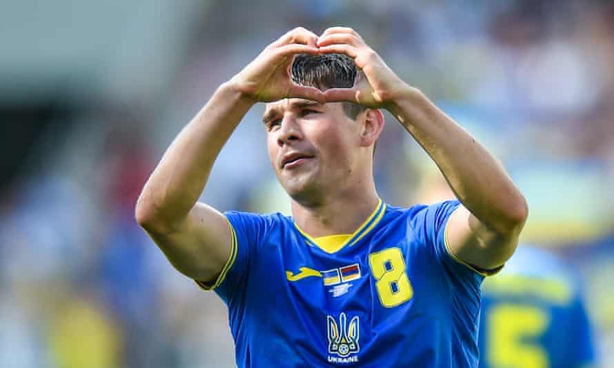 Rusland Malinovskyi of Ukraine celebrates scoring a goal.