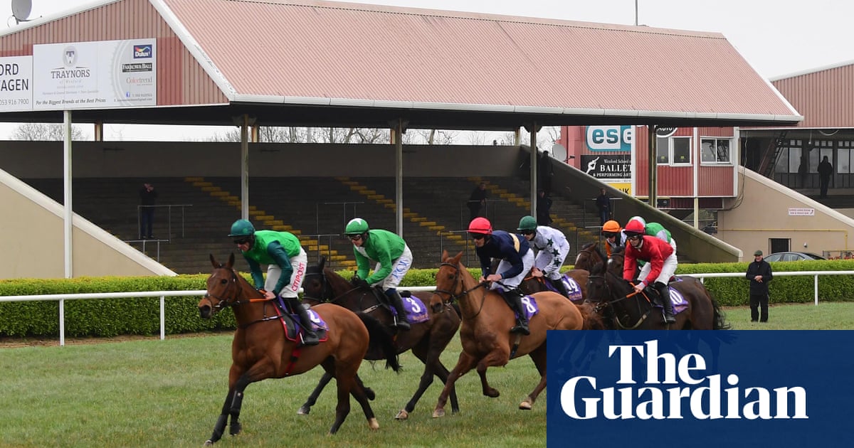 Ireland goes it alone as racing continues behind closed doors