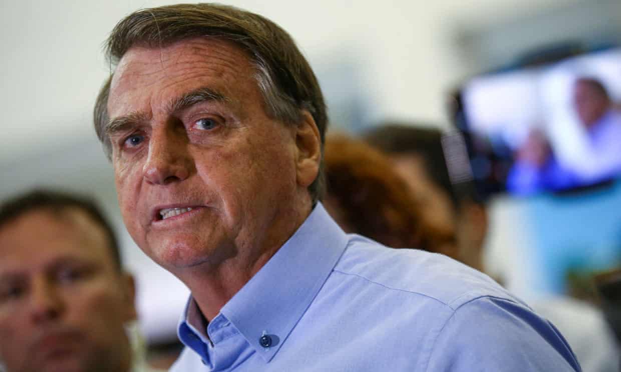 Brazilian police call for Bolsonaro to be charged for spreading Covid misinformation (theguardian.com)