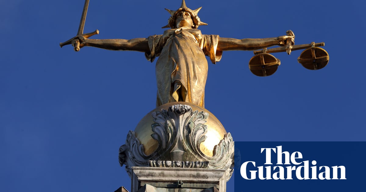 Criminal barristers vote for industrial action over legal aid funding