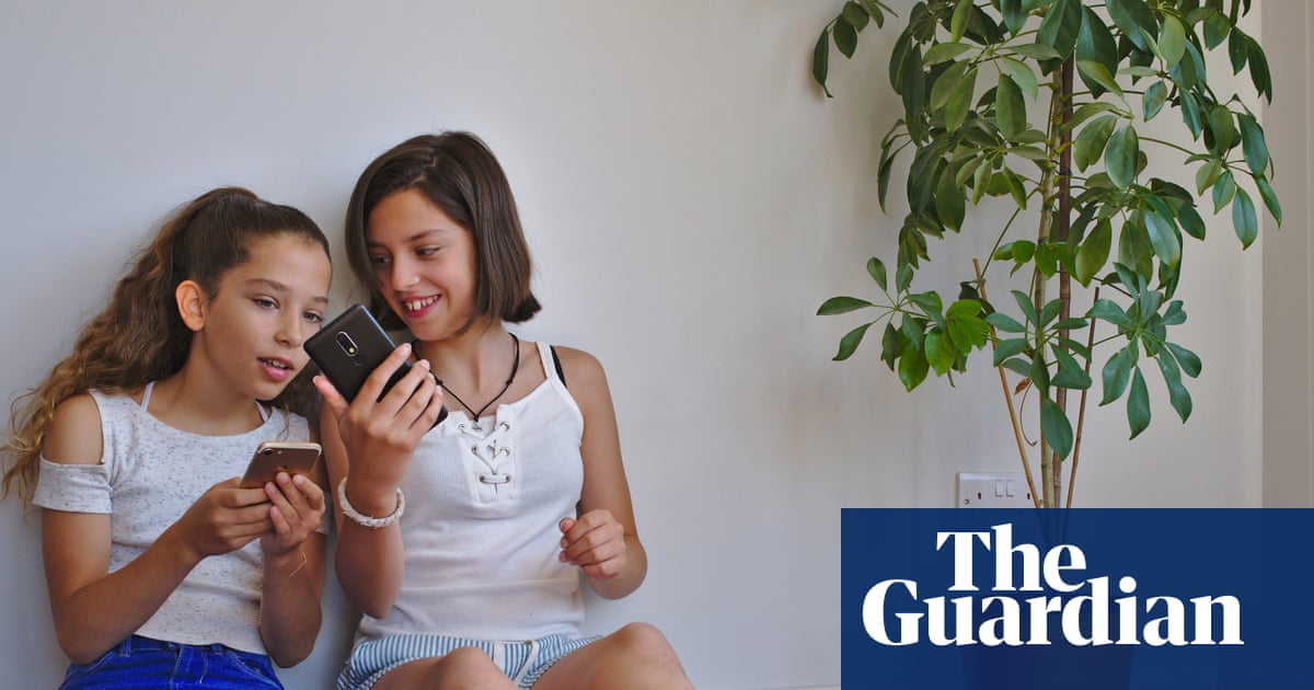 Social media use damages children’s ability to focus, say researchers