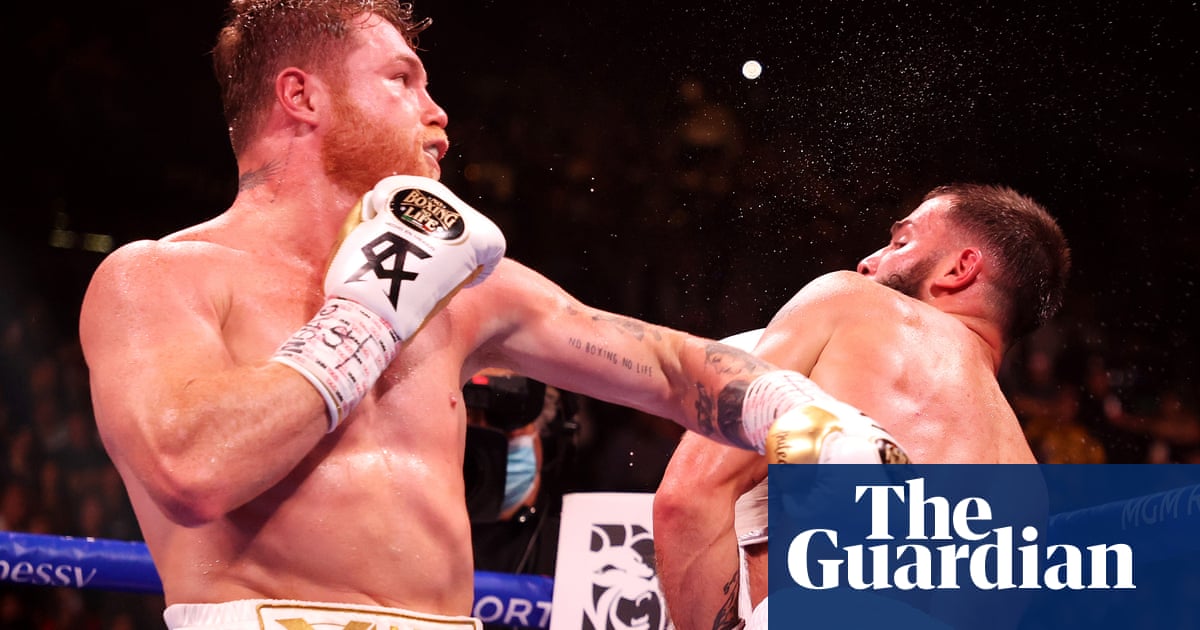 Canelo Álvarez stops Caleb Plant to become undisputed champion at 168lbs
