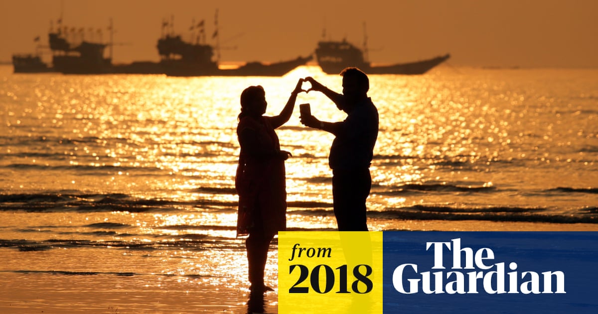 Goa brings in 'no-selfie zones' on coast after spate of deaths | India