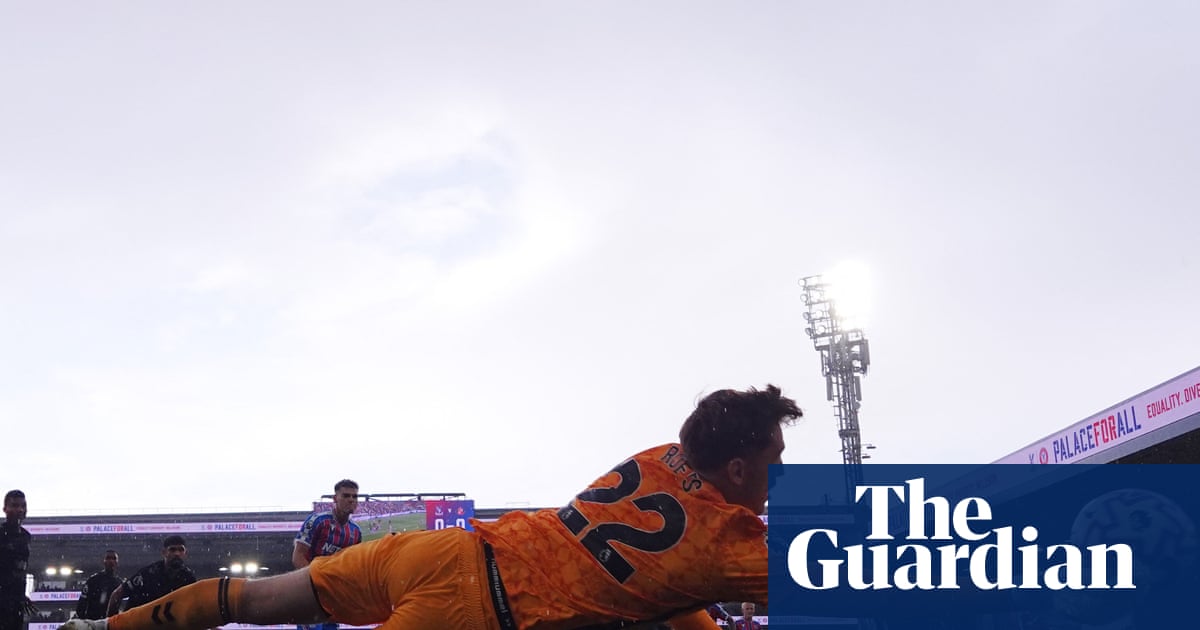 Robin Roefs heroics earn Sunderland deserved point at Crystal Palace