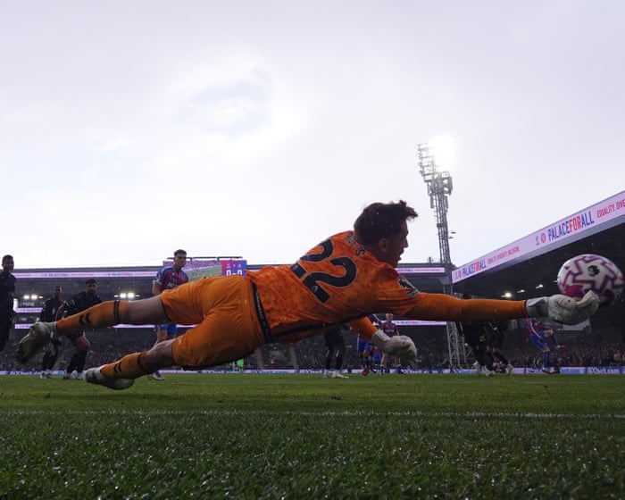Robin Roefs heroics earn Sunderland deserved point at Crystal Palace