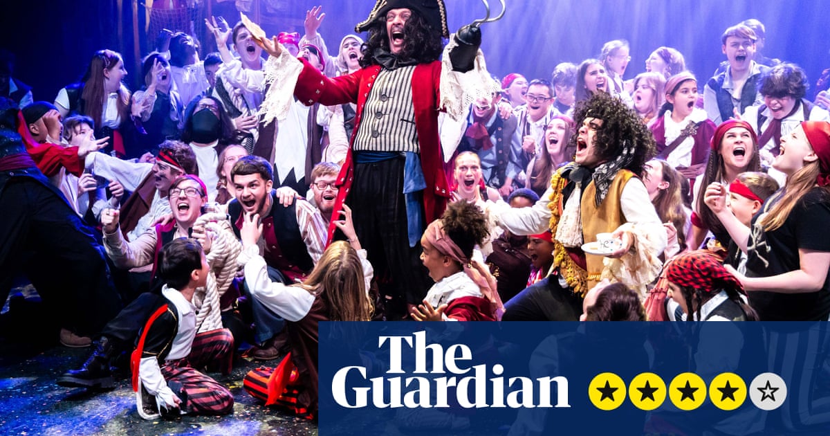Pan review: vacuum-packed cast of 800 send Peter, Wendy, Hook and the dog into orbit