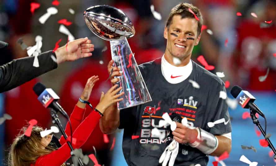 Tom Brady Agrees To Extension With Tampa Bay Buccaneers Through 2022 Nfl The Guardian Tampa Bay Buccaneers Home Schedule 2022