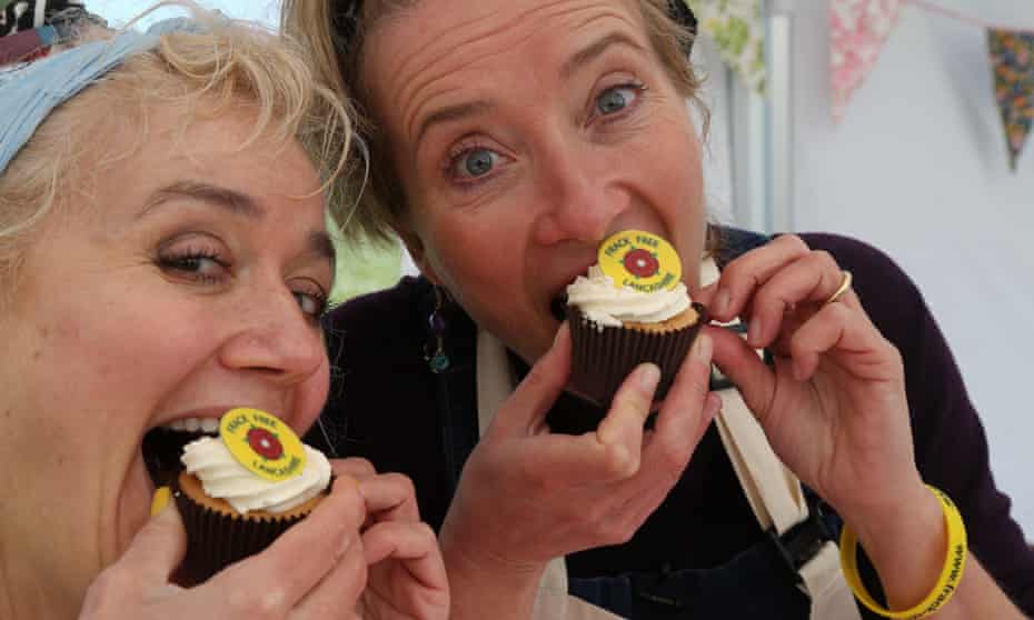 Actors Emma Thompson and her sister Sophie in the Frack Free Bake Off against the government’s plans for fracking.