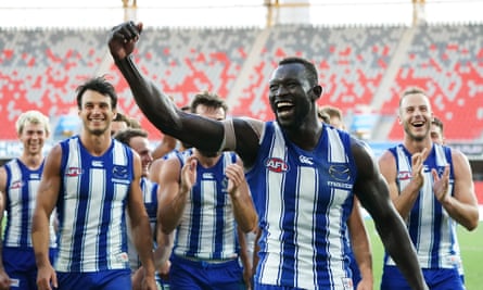 Afl Roundup Majak Daw Makes Winning Return To Kangaroos As St Kilda Thump Sydney Afl The Guardian