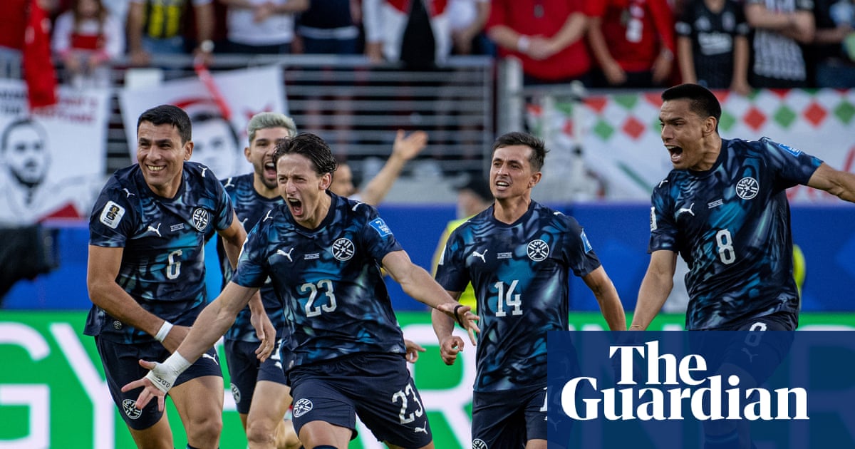 Ten-man Paraguay hang on to seal World Cup win and send Turkey to early exit