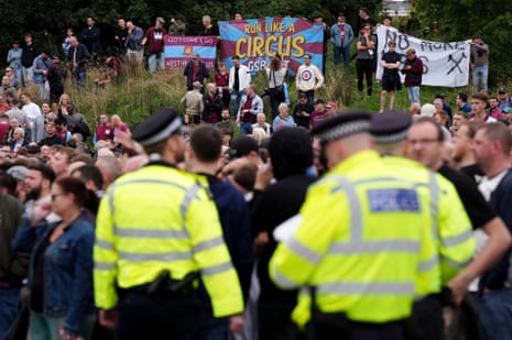West Ham fans protest.