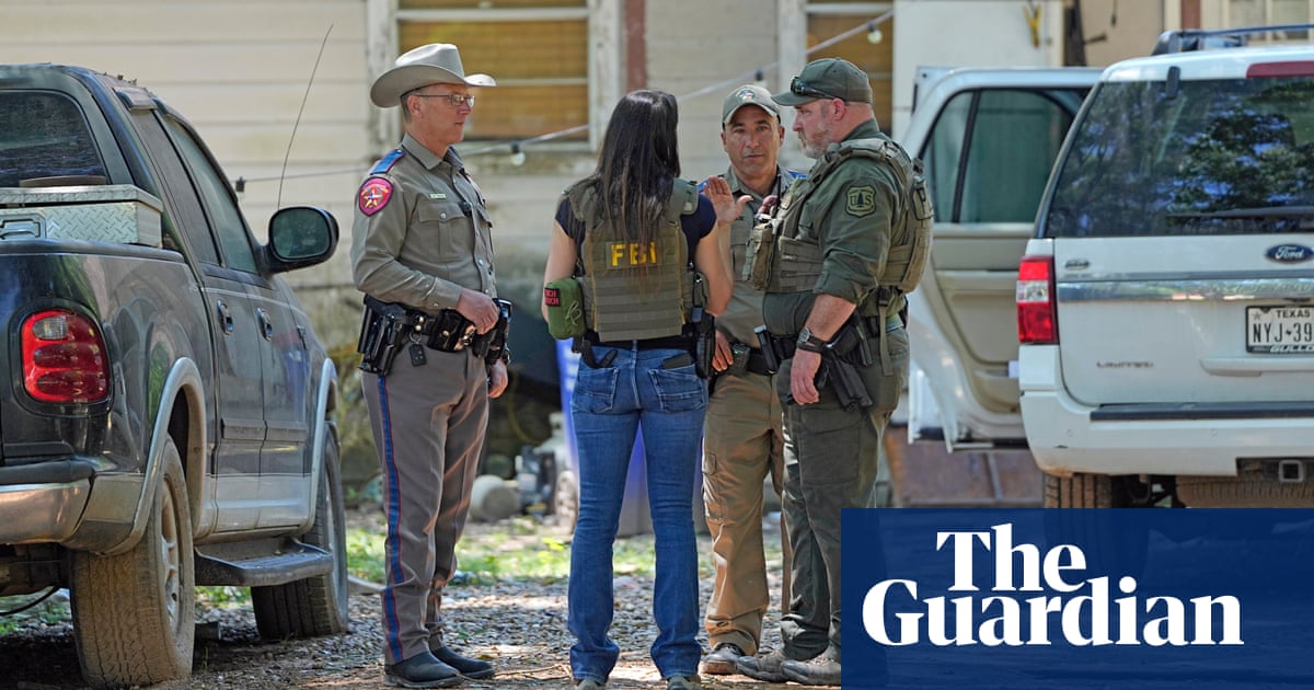 Officials arrest Texas man accused of killing five of his neighbors