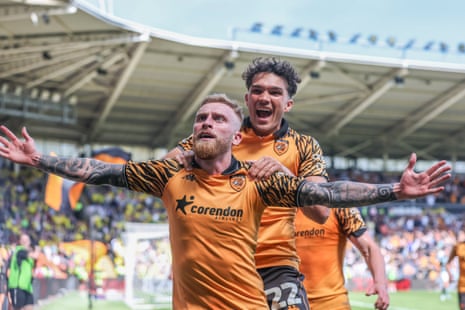 Oli McBurnie of Hull City celebrates after scoring his second goal to make it 2-1 against Norwich City.