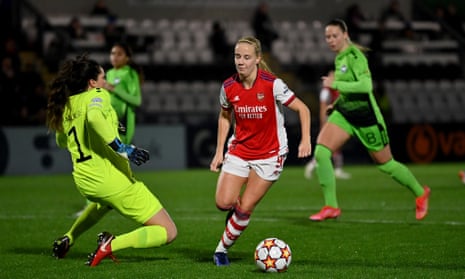 Arsenal’s Beth Mead goes past HB Køge’s keeper Kaylan Marckese before sticking the ball into the net but is denied a goal by an offside flag.