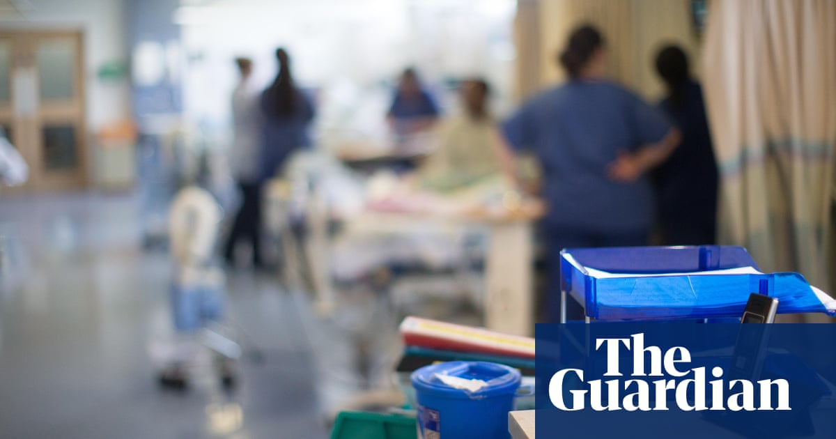 NHS faces ‘alarming’ exodus of doctors and dentists, health chiefs warn