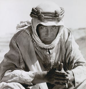 Peter O’Toole on set of the 1962 film Lawrence of Arabia.