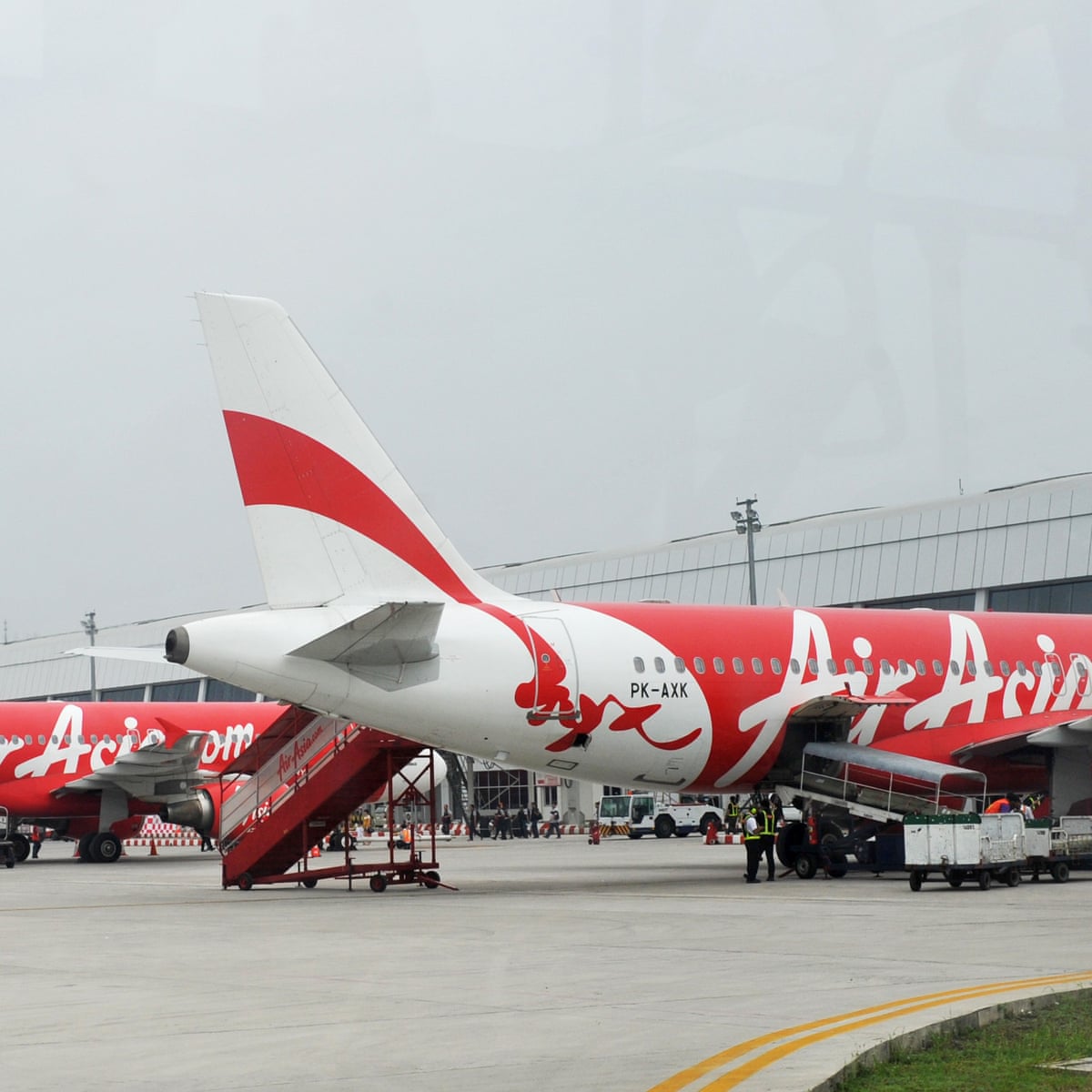 Airasia Flight Turns Back To Perth With Technical Issue Air Transport The Guardian