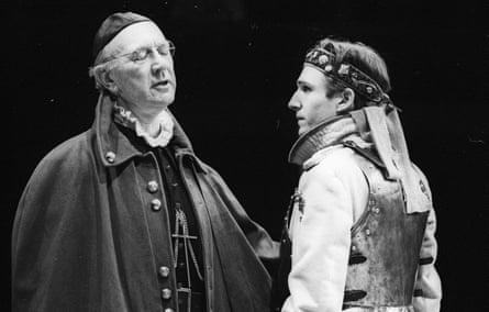 Antony Brown as Cardinal Pandulph and Ralph Fiennes as Lewis the Dauphin in the RSC’s King John, directed by Deborah Warner, in 1988.