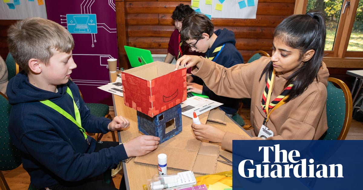 Scouts to tackle fake news as part of UK badge relaunch